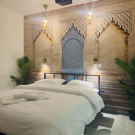 L'oasis Royale * Τουρκουάν